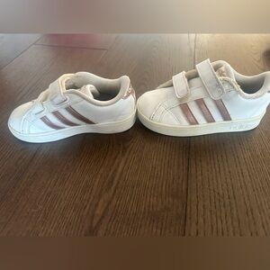Adidas Kids Sneaker - Size 7 toddler